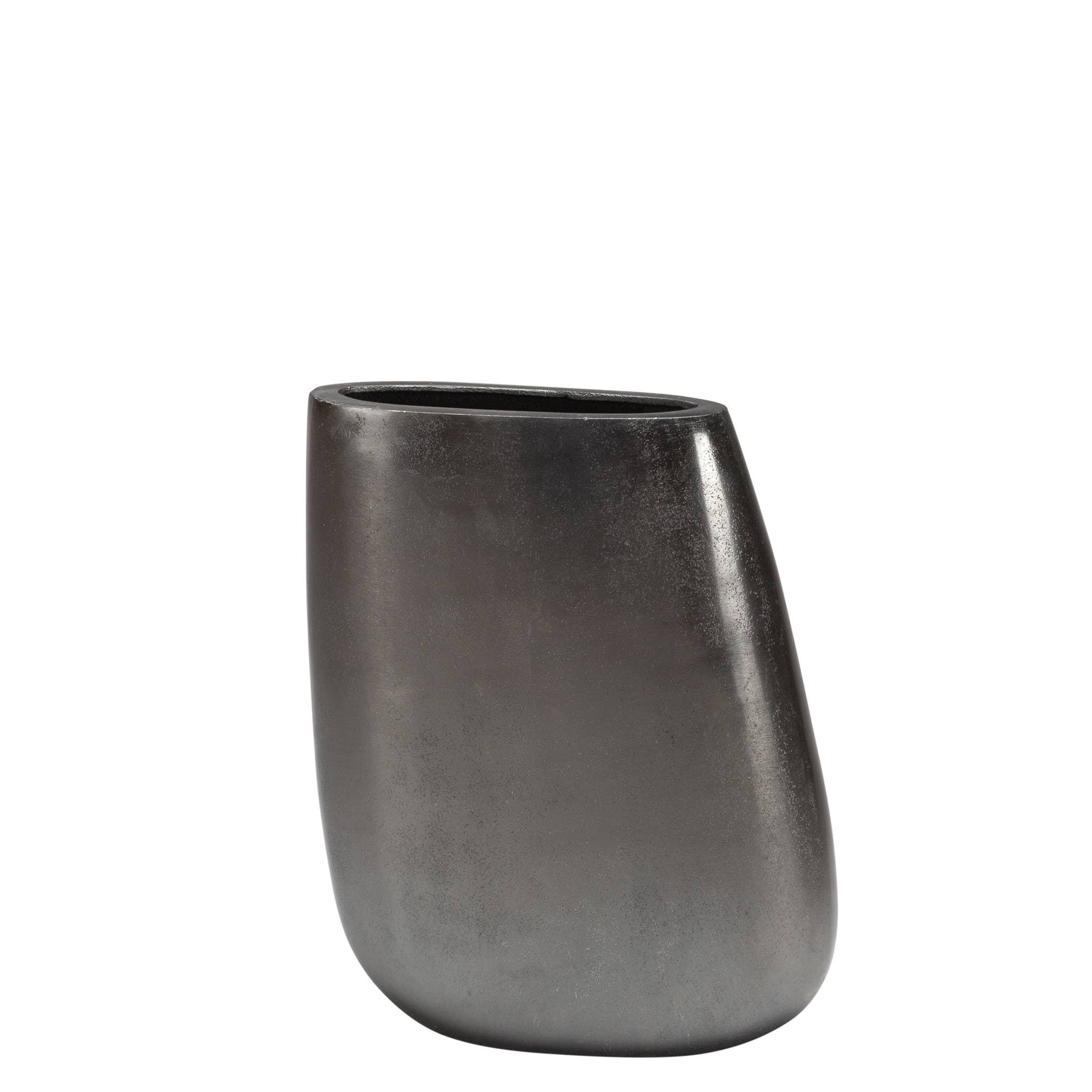 Quakemore Vases - 2 Sizes