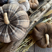 Lg Montana Plaid Pumpkin