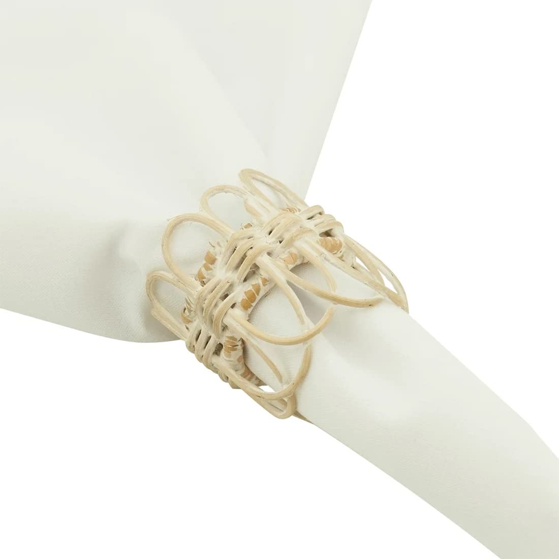 Fennco Styles Handmade Twisted Rattan Napkin Rings, Set of 4 - Natural Braided Napkin Holders for Home Décor, Family Gatherings, Banquets, Holidays and Special Events