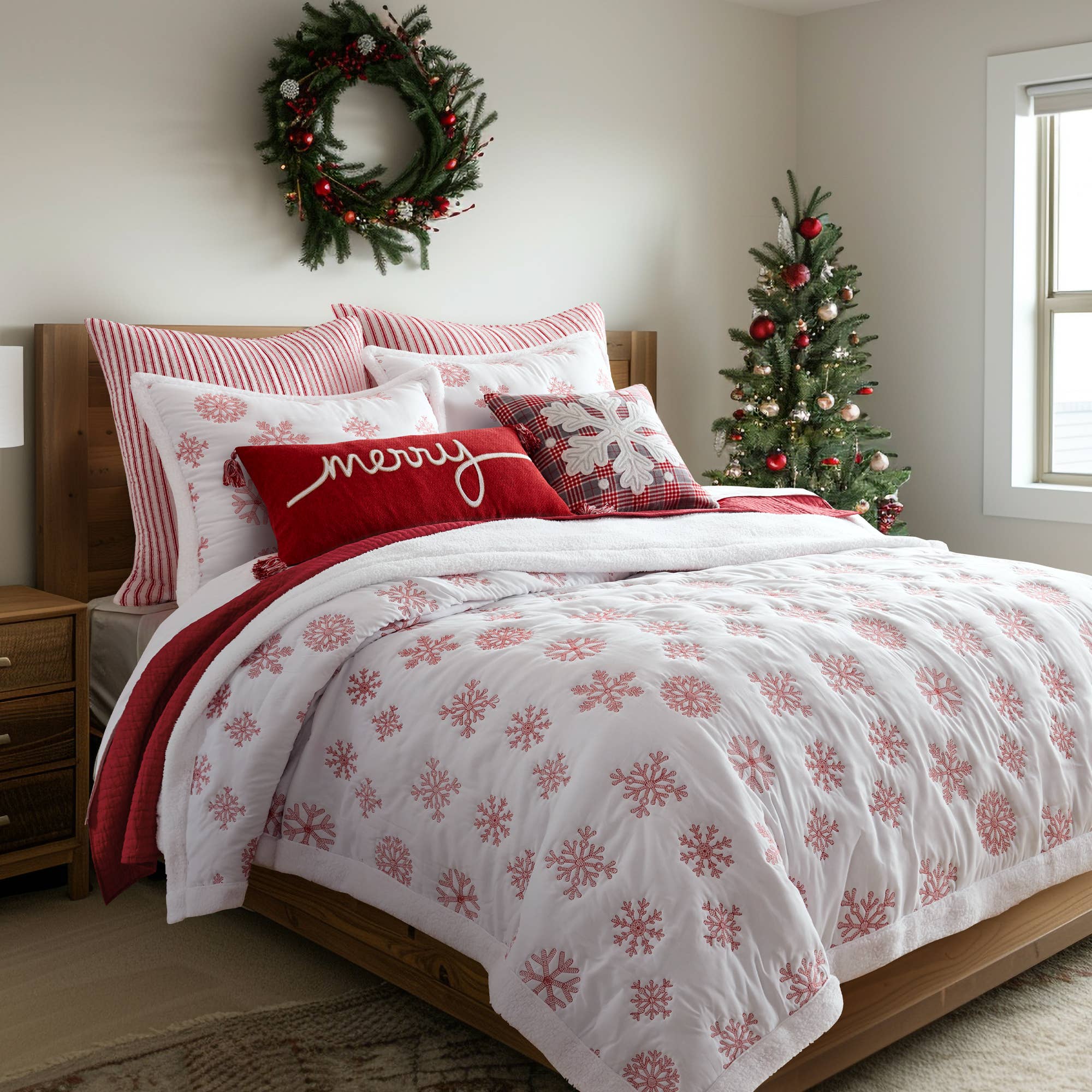 Red Snowflake Sherpa Quilt Set: Natural / King/Cal King