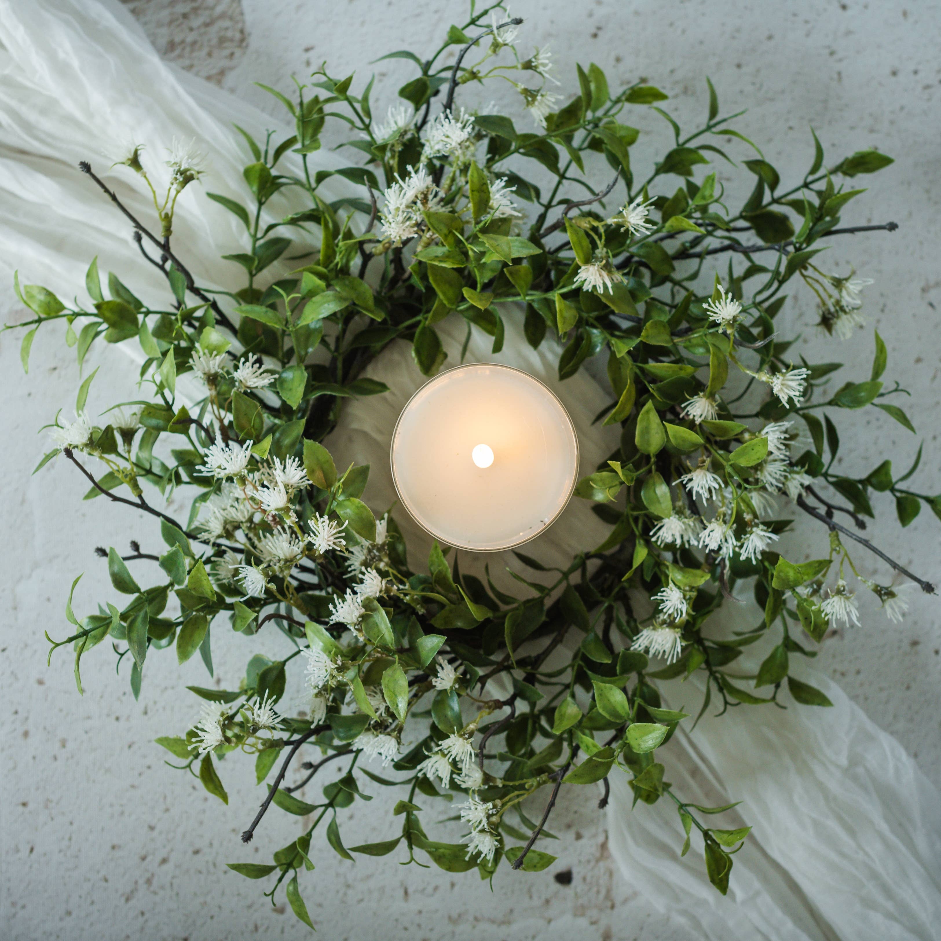 14" TEA LEAF W/ WHITE FLOWERS CANDLE RING