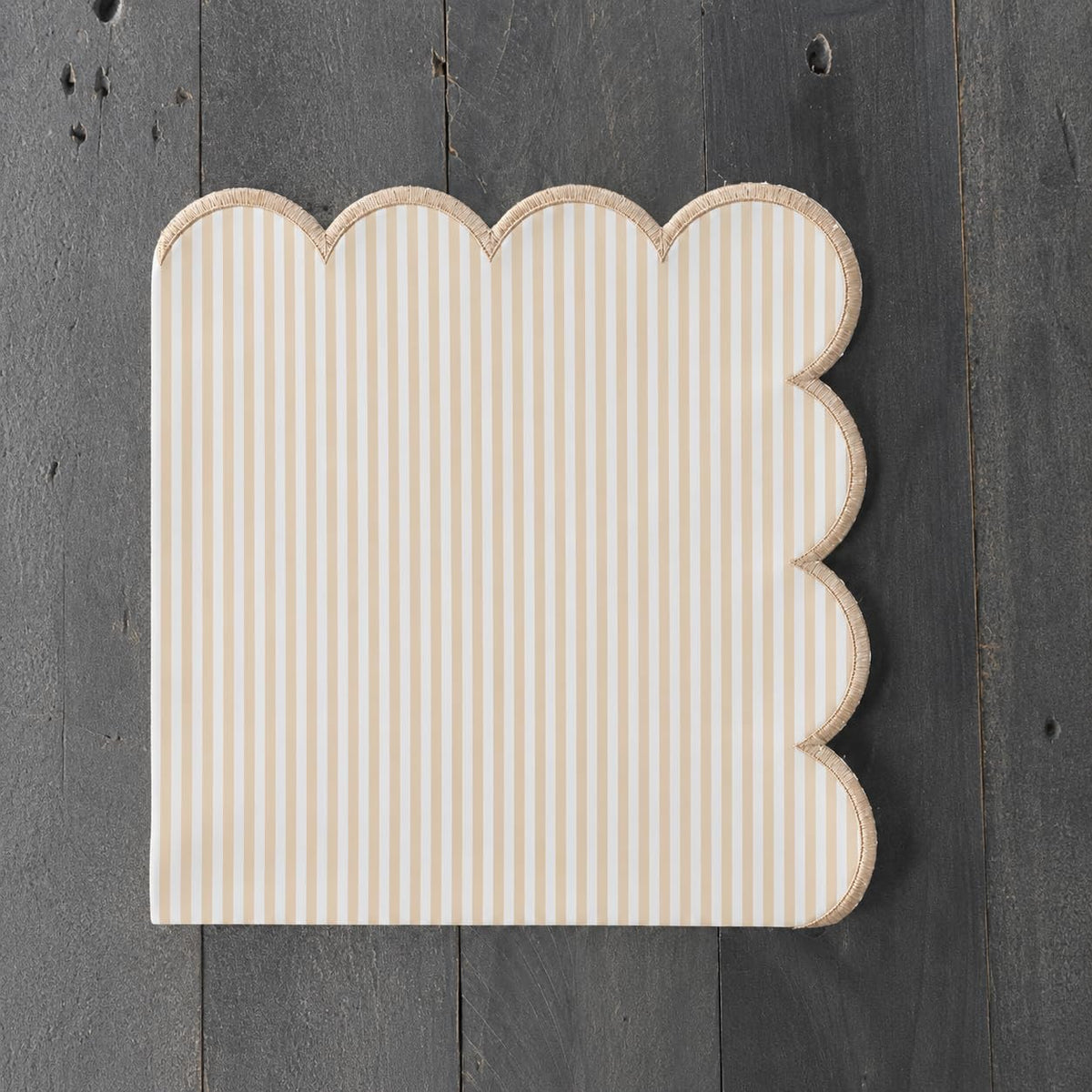 Fennco Styles Natural Scalloped Stripe Cloth Napkins 20" x 20", Set of 4 - Modern Farmhouse Table Napkins for Everyday Dining, Parties & Holiday Entertaining