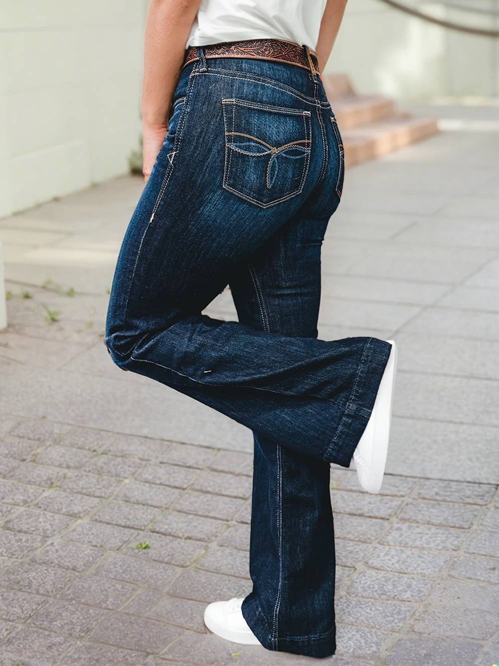Western Stitch Patched Pocket Bootcut Jeans: Sail Blue