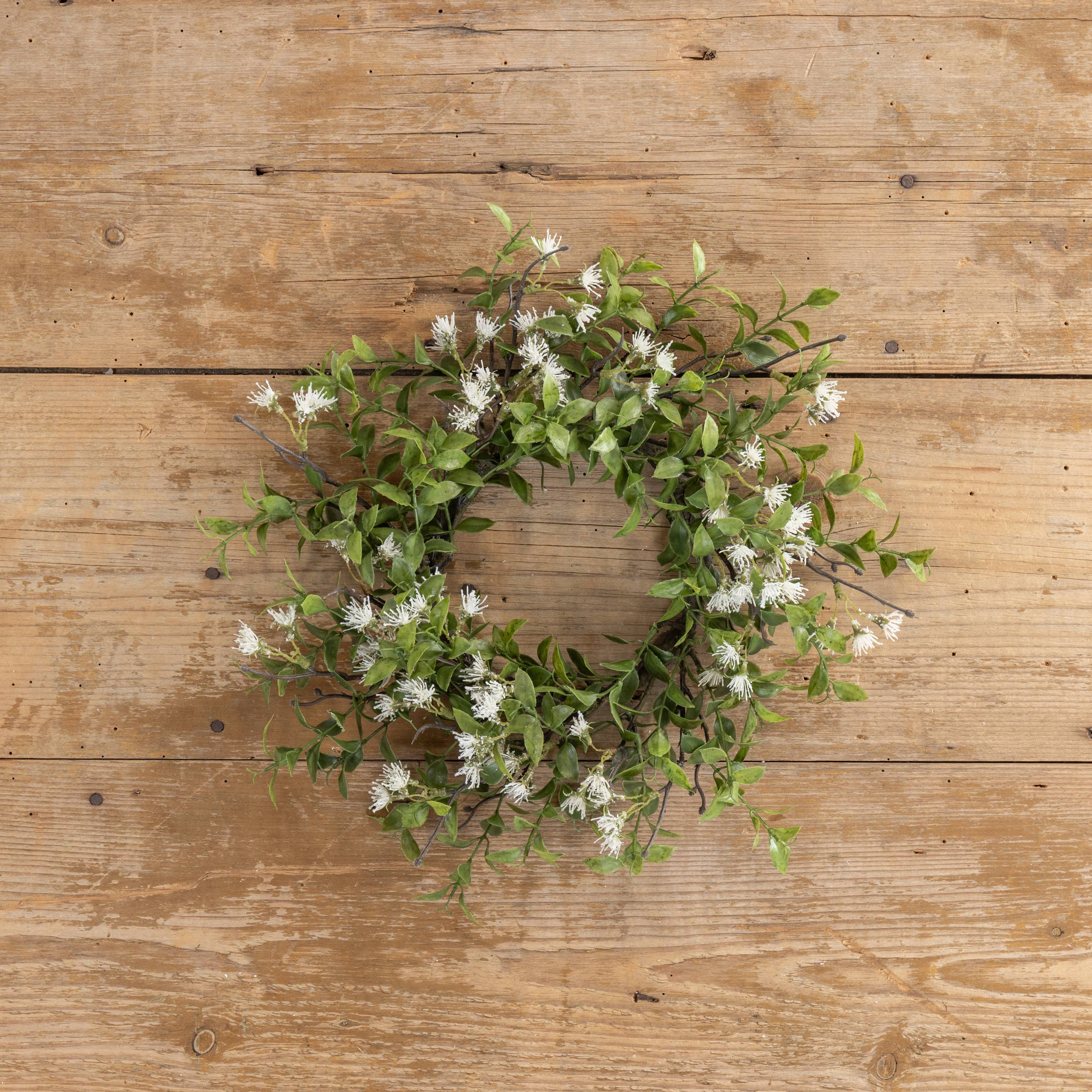 14" TEA LEAF W/ WHITE FLOWERS CANDLE RING