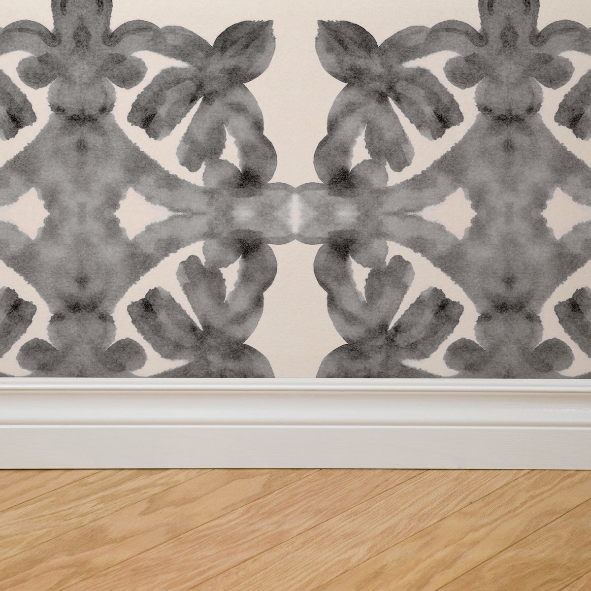 Jagger Damask (Black) Wallpaper
