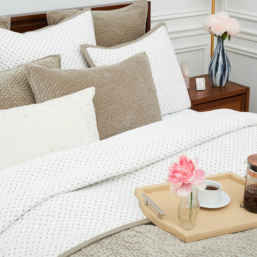 Elisabeth York Hanima Quilt ~ King/French Grey