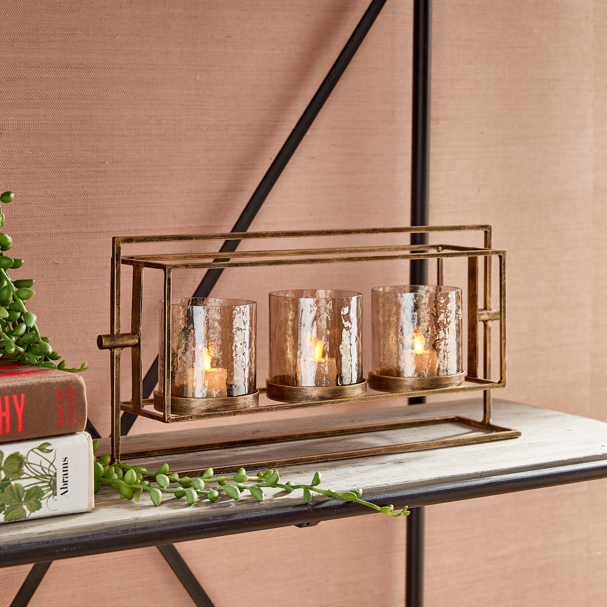 WESLEY 3-CANDLE HURRICANE