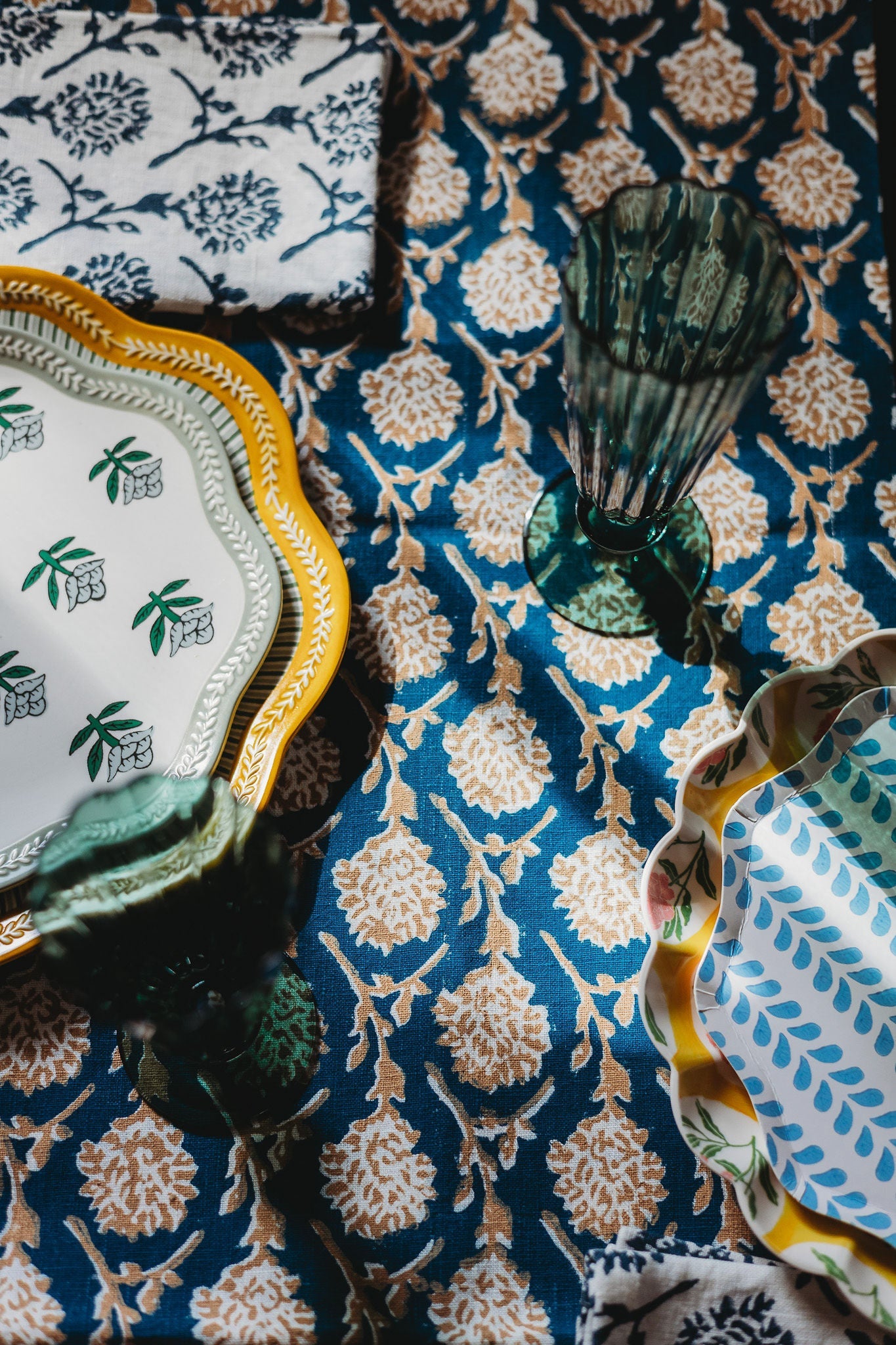 Nikhar Linen Hand-Printed Runner - Ink Blue