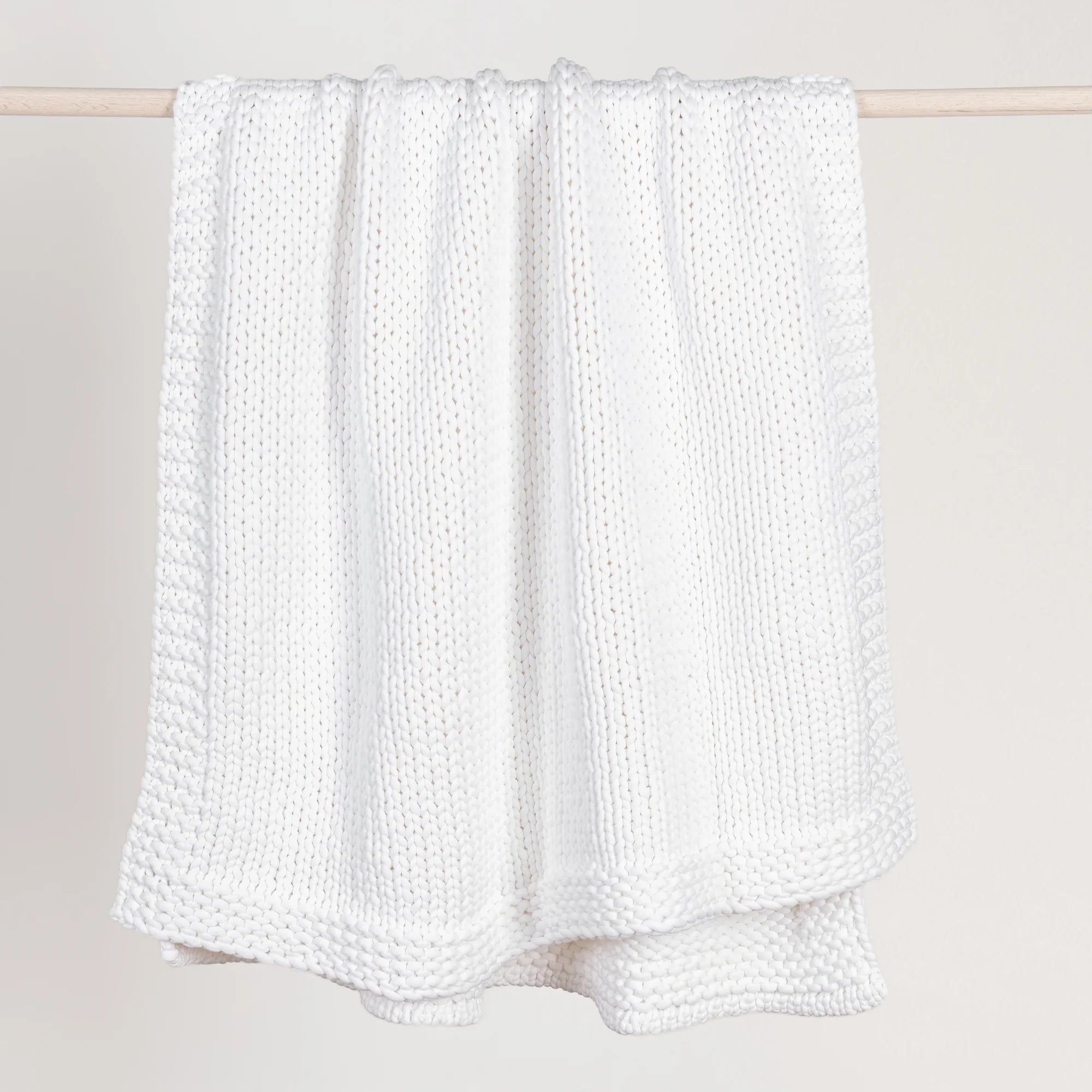 TC Dyne Throw 50x70 - White