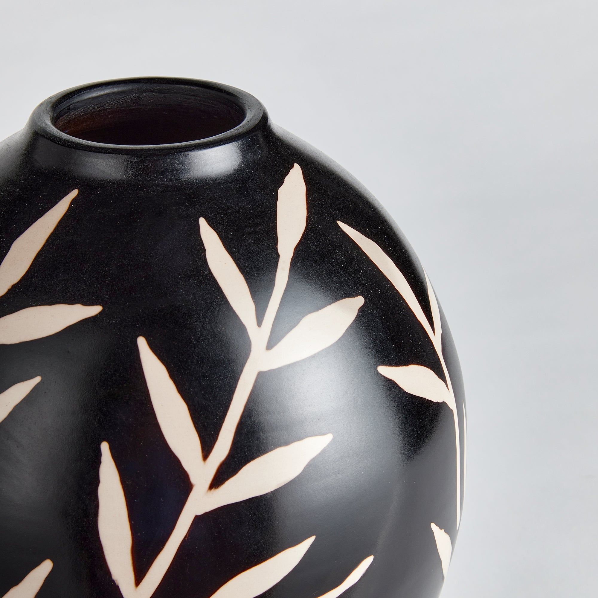 DAYANA VASE LARGE