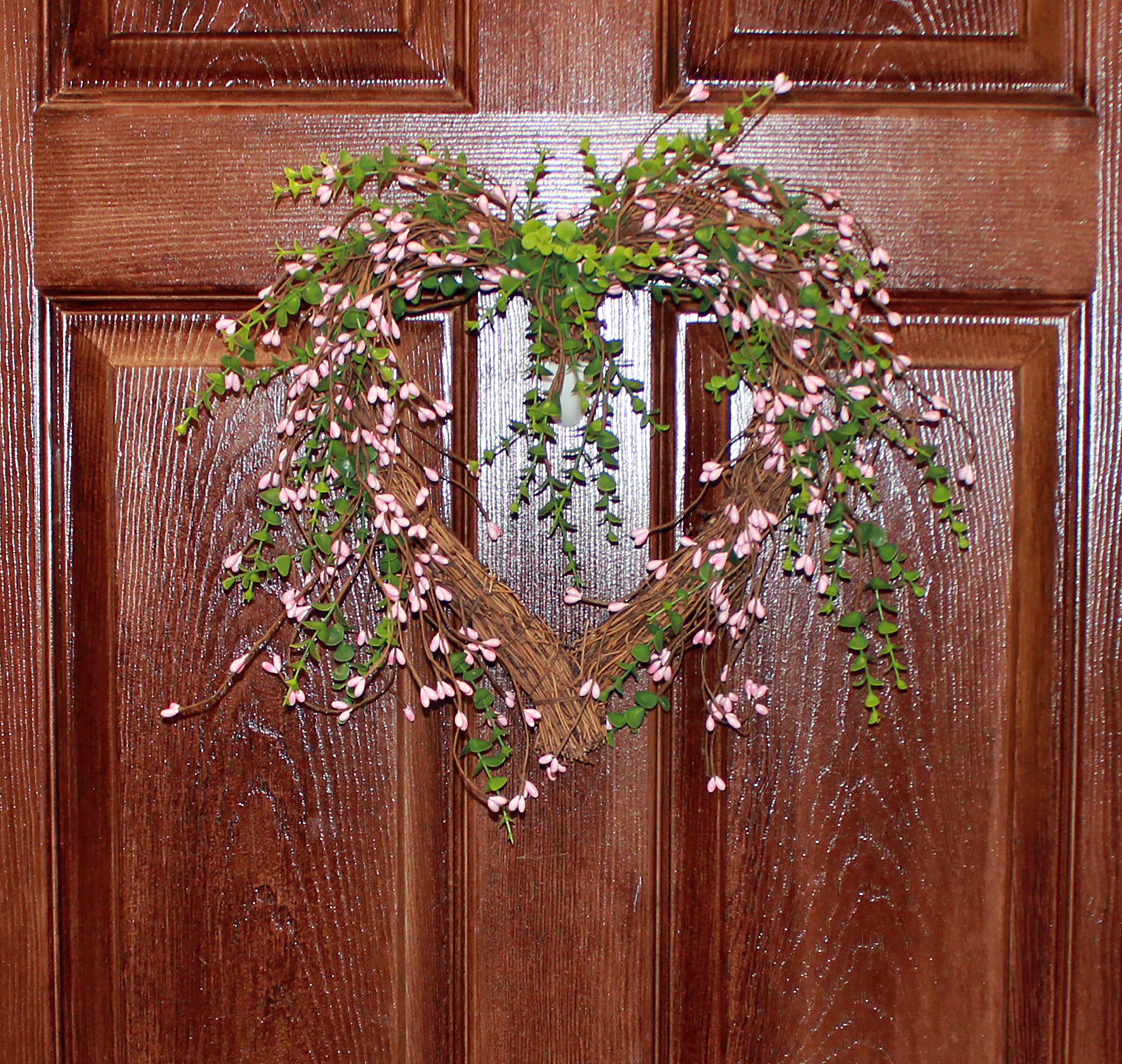 15" Berry Heart Wreath: Red