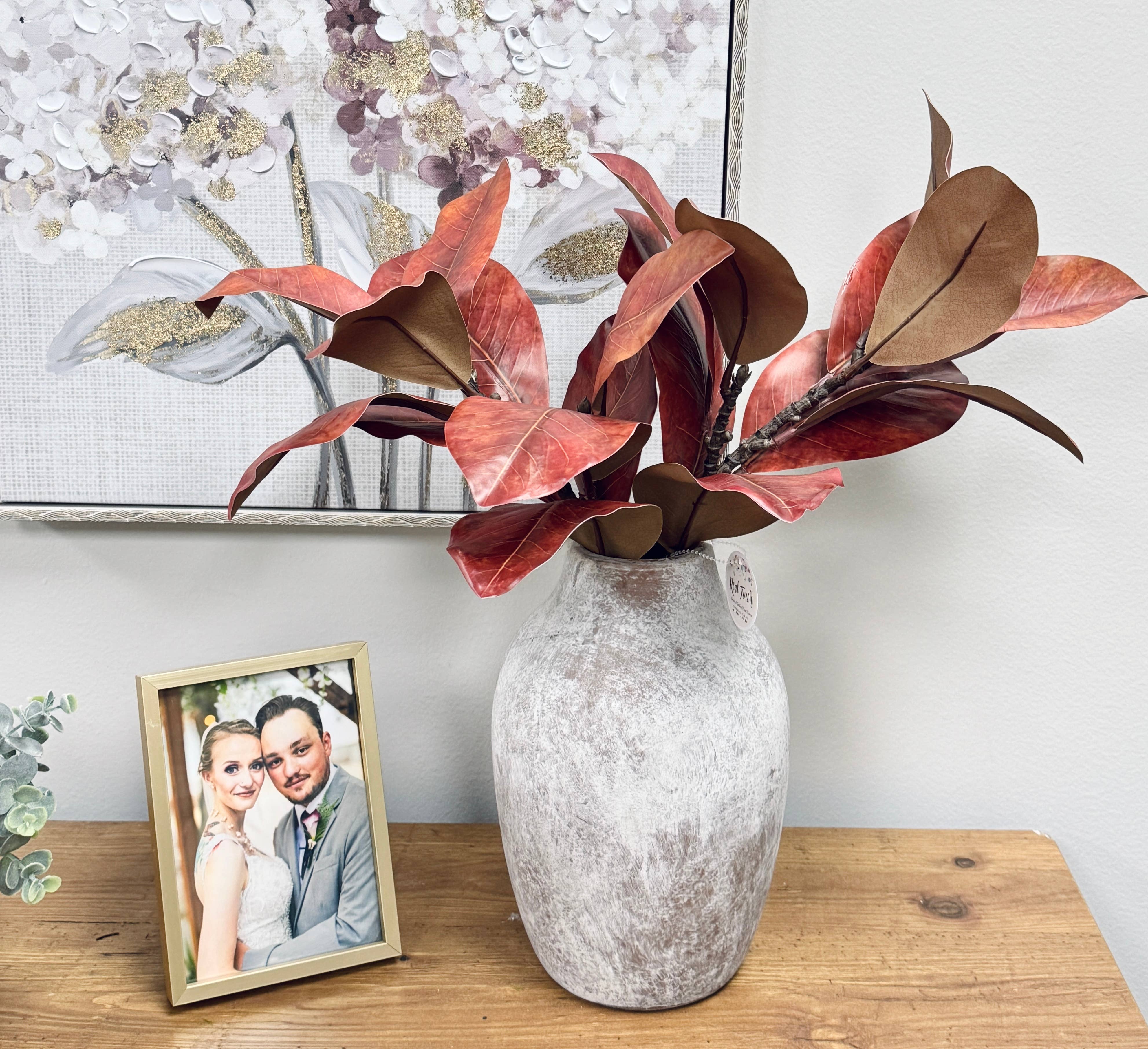 22"Ultra realistic Real Touch Magnolia Stem-10 leaves: Natural Green