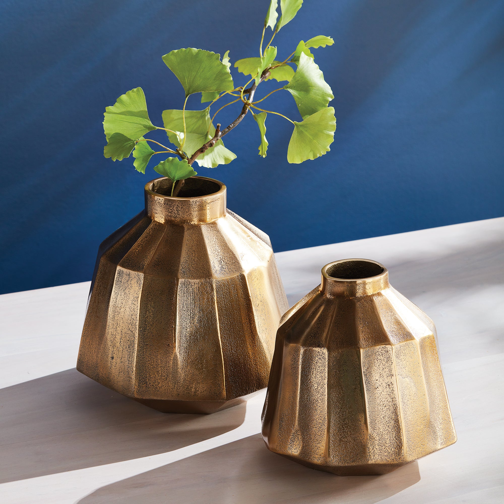 EMERY VASE SMALL