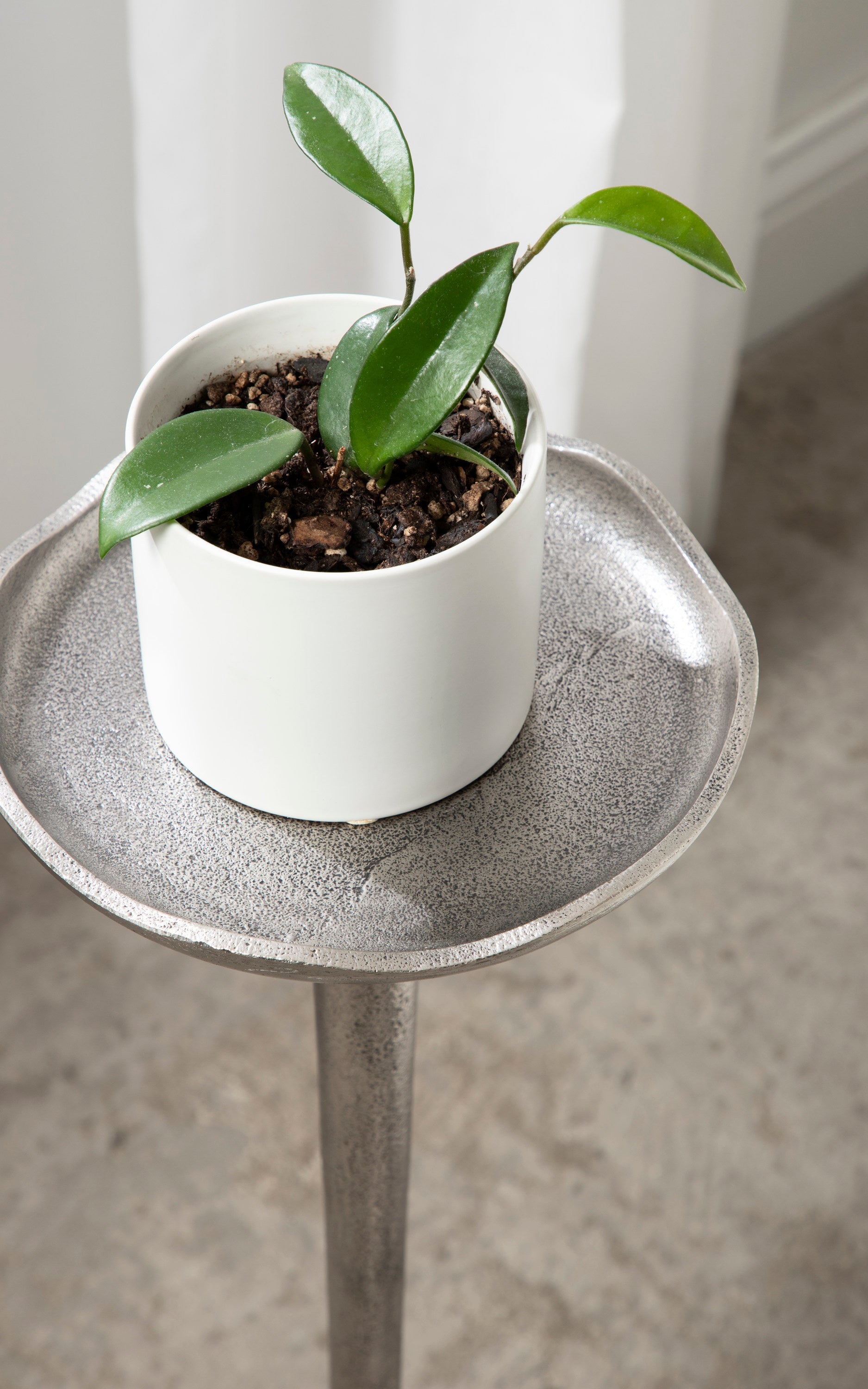 Alessia Round Drink Table